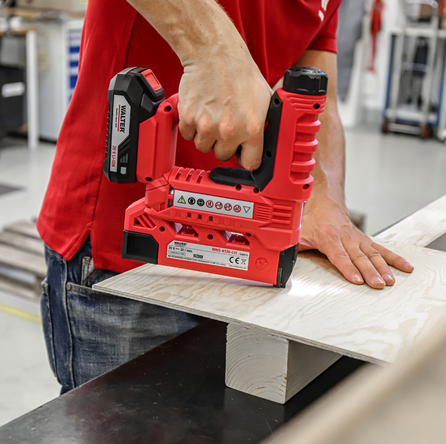 Maschinen-Mix Palette 31-teilig – Druckluftgeräte, Akku-Tools & Werkstattzubehör – P351